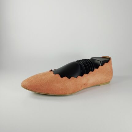 thrift pumps pink